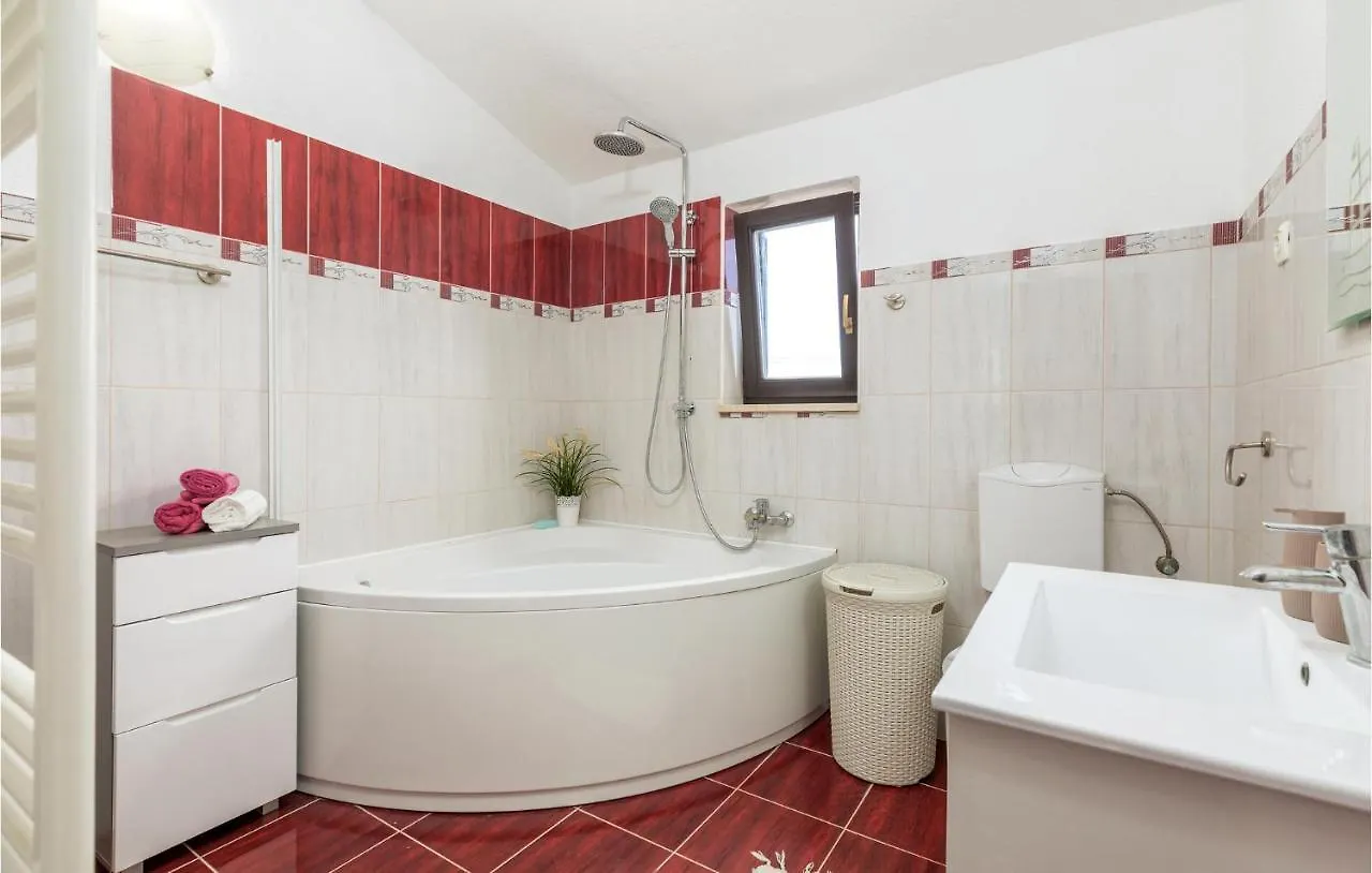 Holiday home Amazing Home In Marcana With Jacuzzi