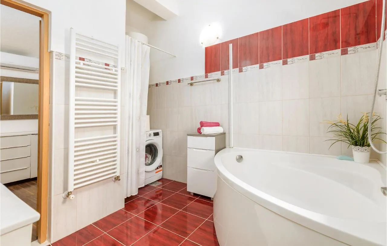 Amazing Home In Marcana With Jacuzzi Croatia